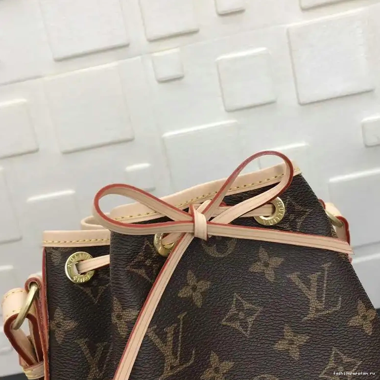 Fashionrepsfam ru LV Bags 19T1L0228 0708